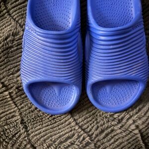 CROCS Vibrant Blue Slide Sandals